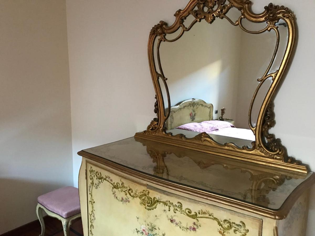 La Casa Del Melograno Apartman Alba  Kültér fotó
