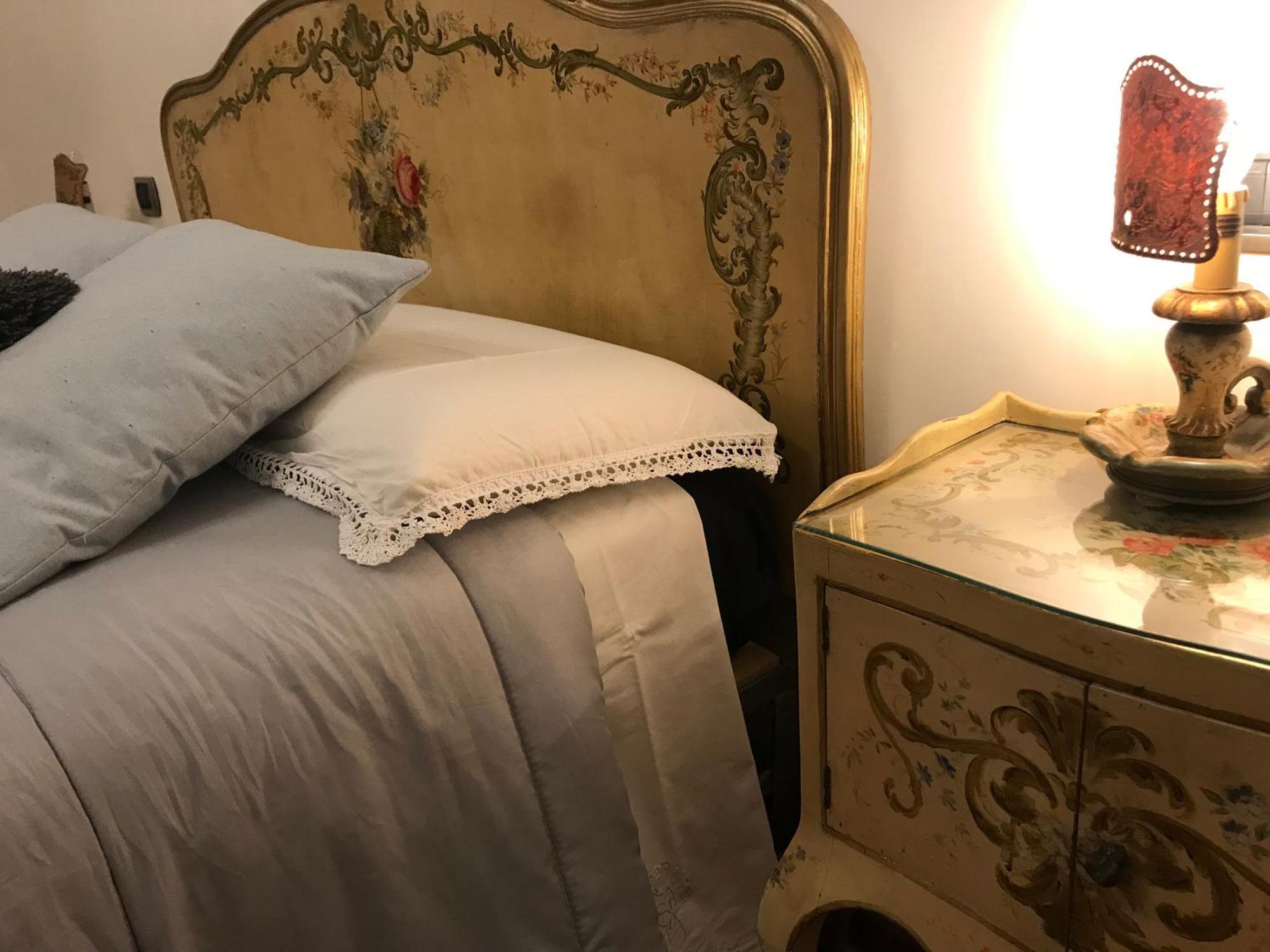 La Casa Del Melograno Apartman Alba  Kültér fotó